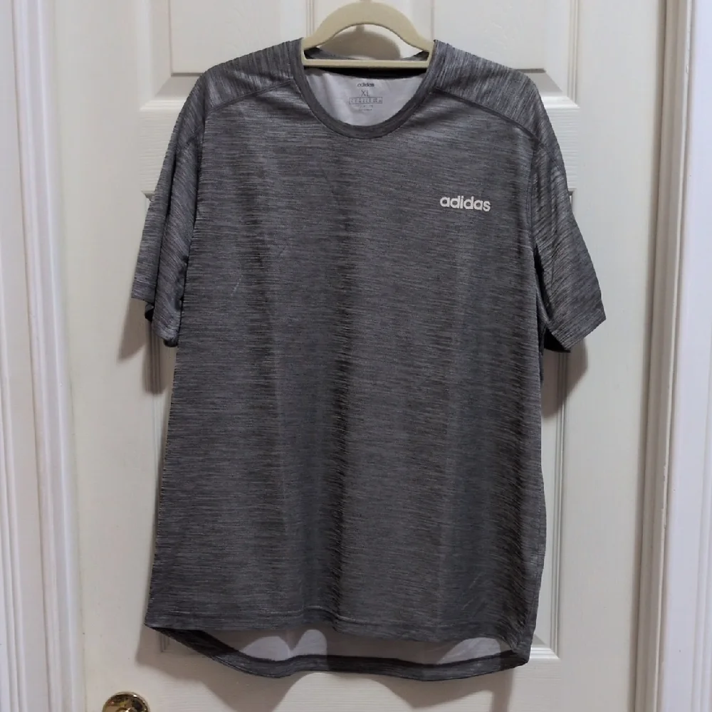 adidas Climalite Men's Heather Gray Short Sleeve Athletic Shirt Size XL